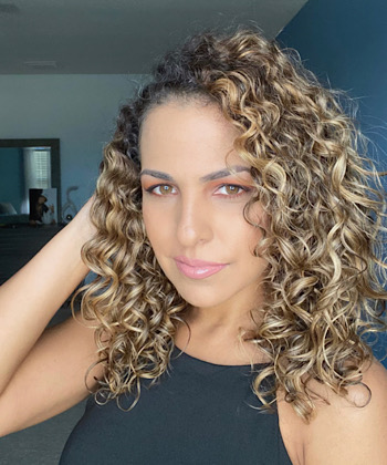 Texture Tales: Iana on How the Pandemic Inspired Her to Embrace Her Curly Hair