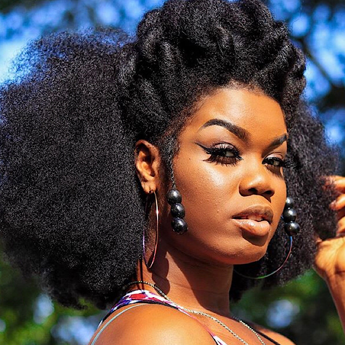 15 Stunning Natural Hairstyles That are Worth a Try