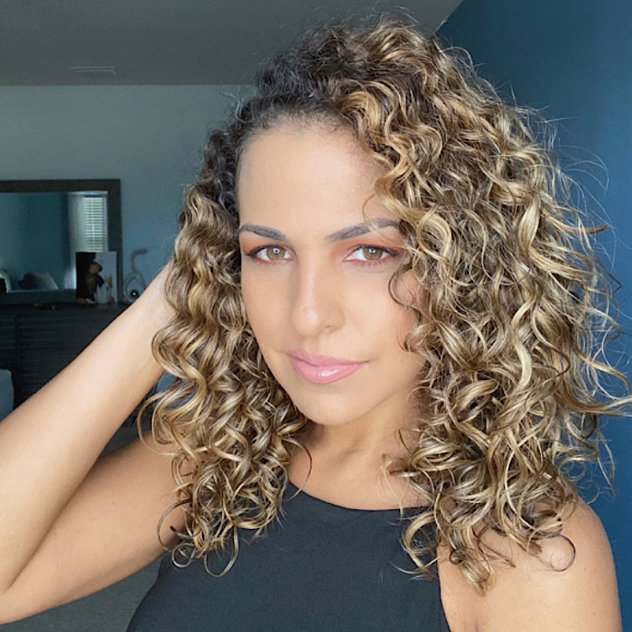 Texture Tales Iana on How the Pandemic Inspired Her to Embrace Her Curly Hair
