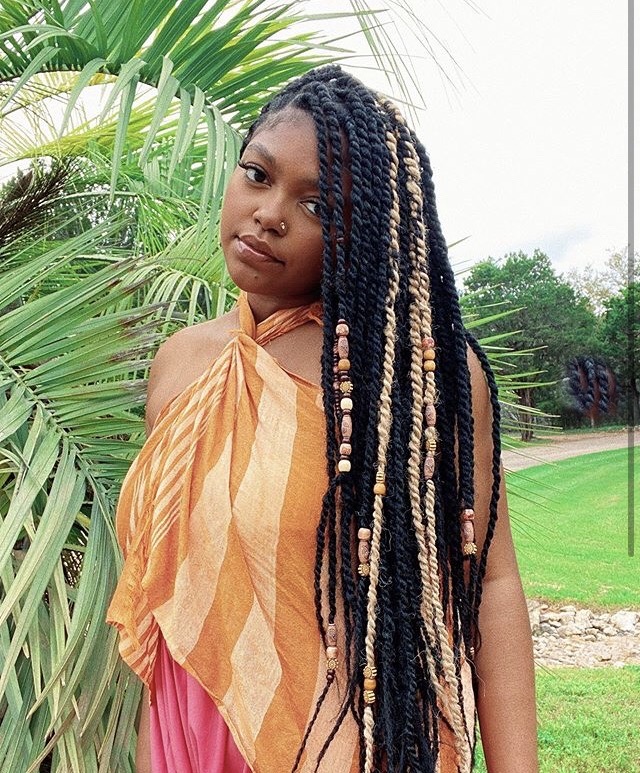 21 Senegalese Twist Hairstyles to Inspire Women - Beautiful Dawn Designs