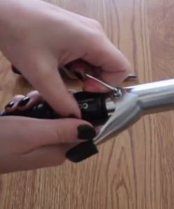 How to DIY Your Own Curling Wand