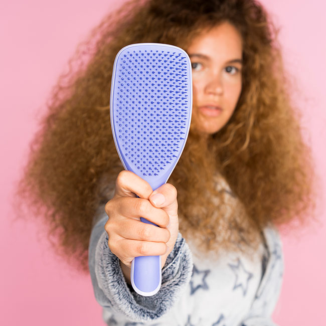 Alexis Belon Shares Her Top Tips for Detangling Long Thick Curls with Tangle Teezer