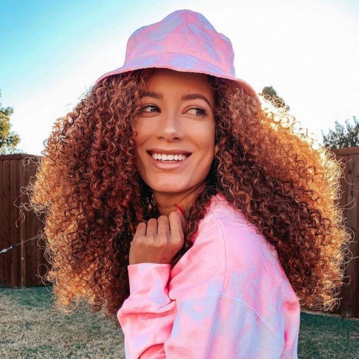 6 Ways to Eliminate Hat Hair & Protect your Curls 