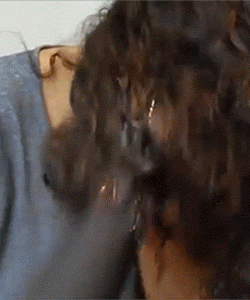 2 Methods For Drying Wavy-Curly Hair