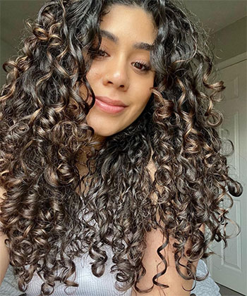 Try This TikTok Technique for Your Smoothest Curly Ringlets