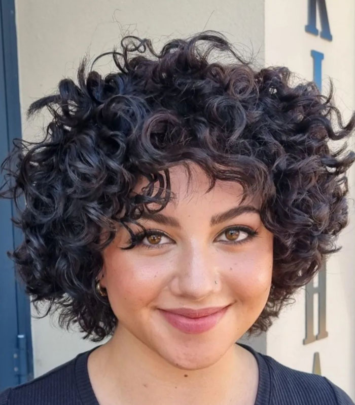 20 Curly Haircuts Trending for Spring