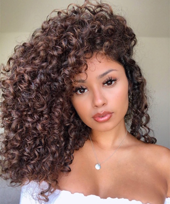 Texture Tales: Kim Shares her CG Essentials for Defined, Frizz-Free Curls