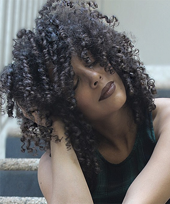 It's Dry Scalp Season–Here's How to Treat Yours