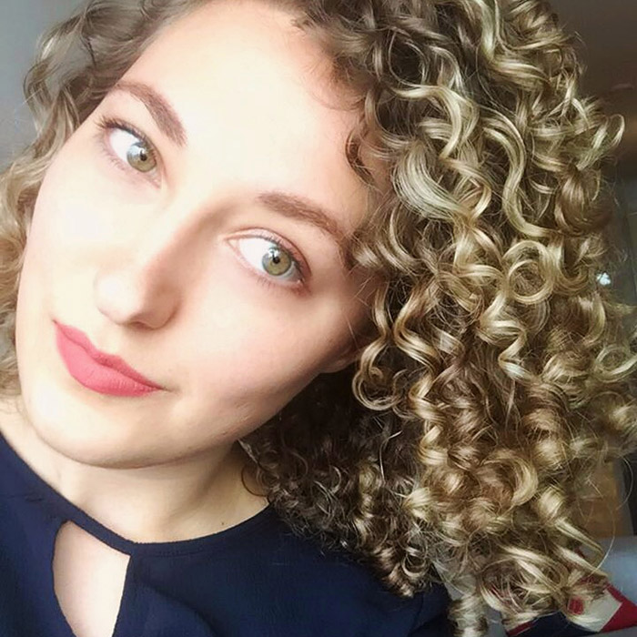 Texture Tales Sabine on How the Curly Girl Method Improved her Curls 