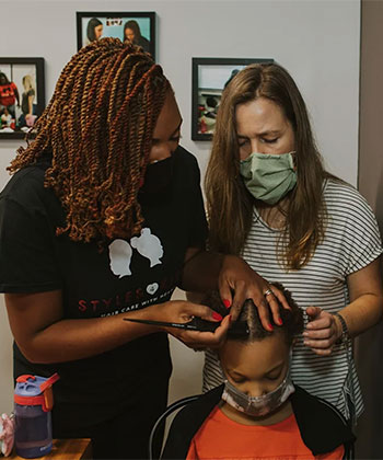This Woman Teaches Multiracial Adoptive Parents How to Care for Natural Hair