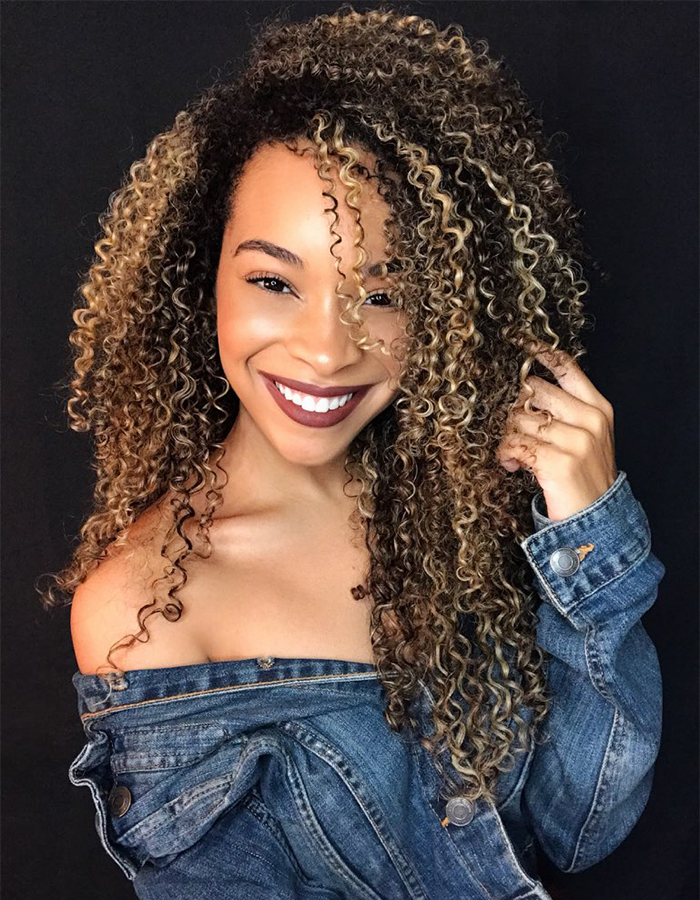 Texture Tales Taylor Shares the Most Empowering & Challenging Moments of Her Natural Hair Journey 
