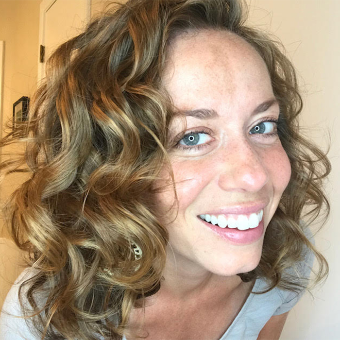 How to Add Volume to Wavy Hair by Using the Rainbow Clipping Method 