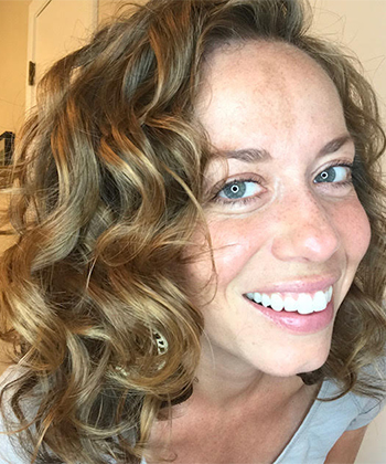 How to Add Volume to Wavy Hair by Using the Rainbow Clipping Method