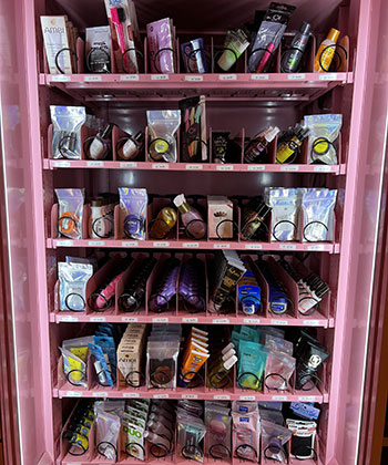 Tress Obsessed is the Travel-Size Vending Machine Made for Curly Women of Color