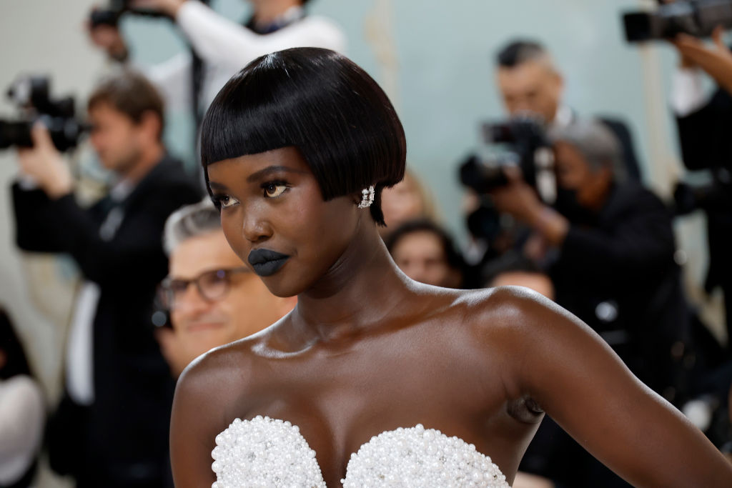 Adut Akech's blunt bob hairstyle at the Met Gala 2023